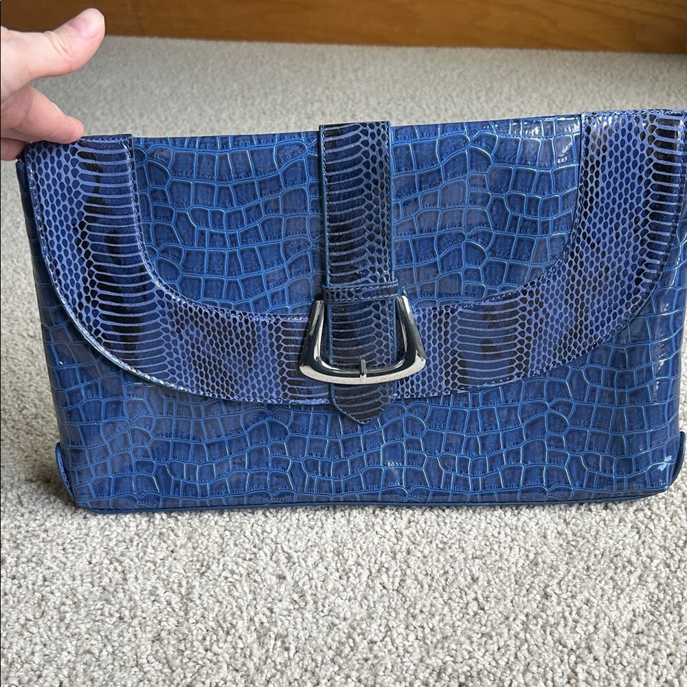 White House, black market, navy blue envelope purse